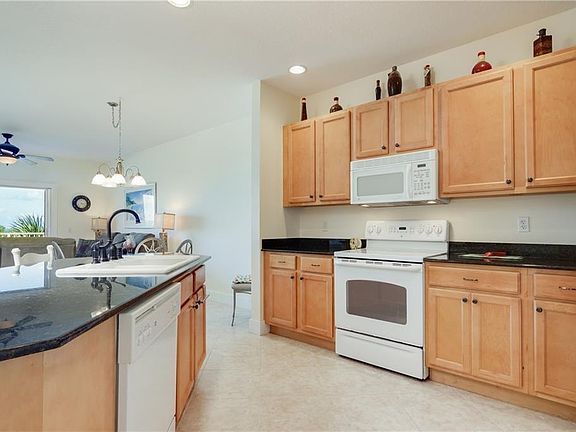 4th image of 13570 Mystic Dr Unit 306-C-6