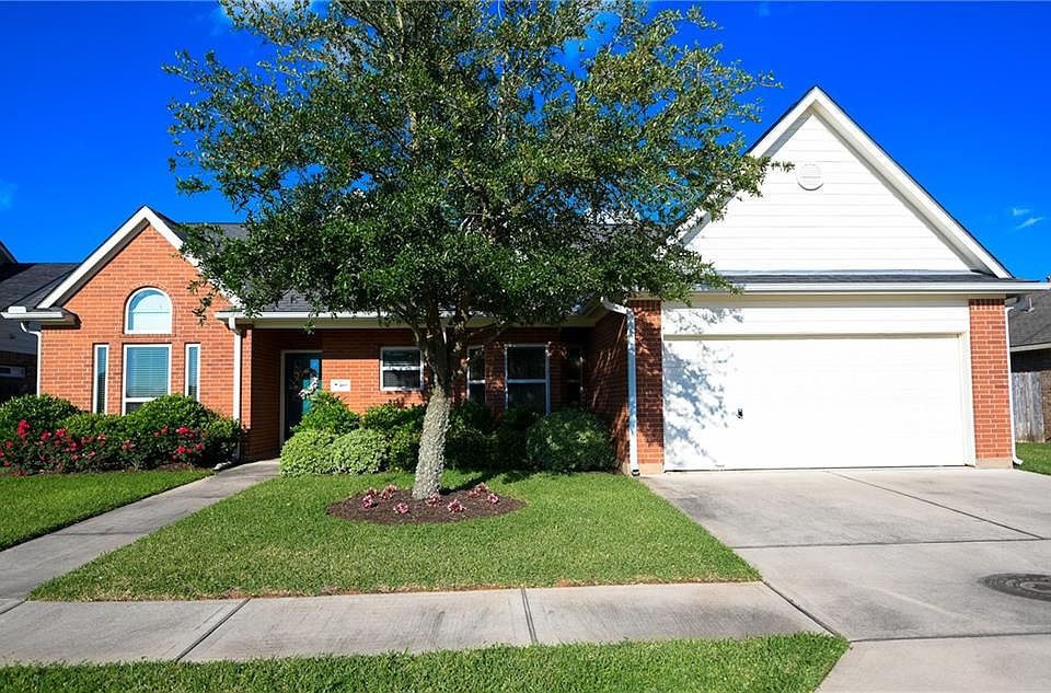 1st image of 405 Sweet Pea Ct