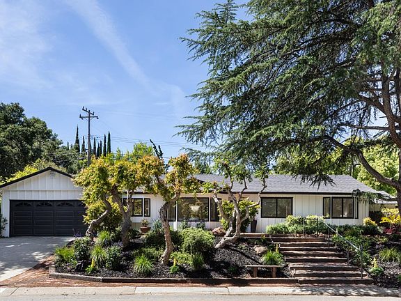 3rd image of 2216 Deodara Dr