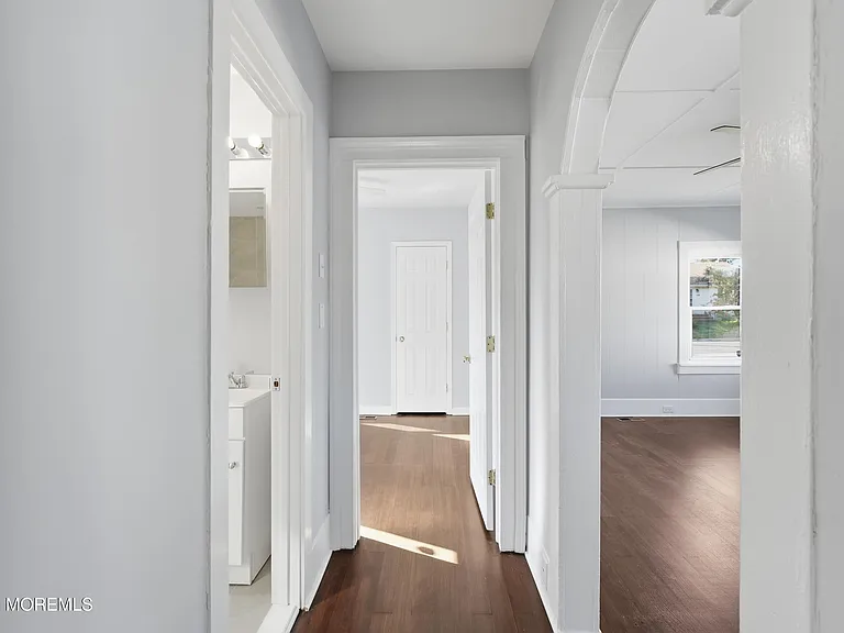 251 Main St — Photo 10