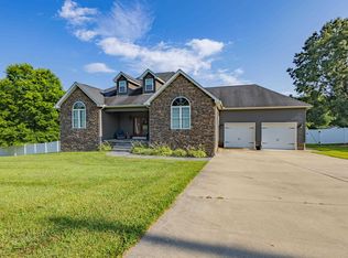 29 Iron Furnace Rd, Wurtland, KY 41144