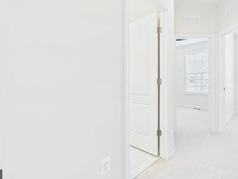 33 Chester Ct — Photo 27