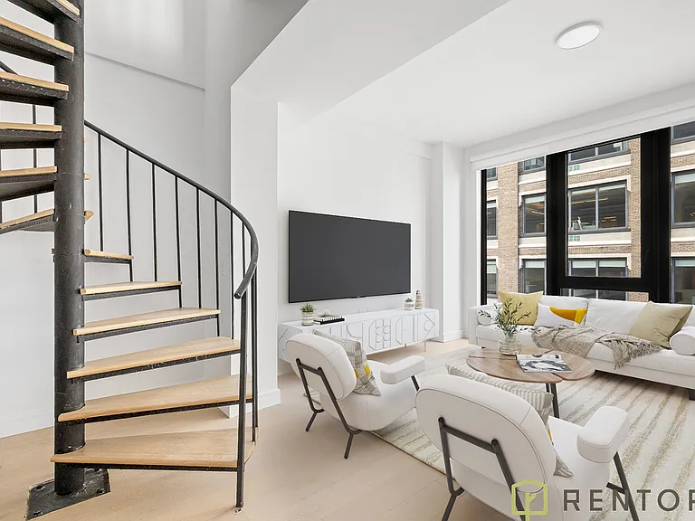 554 W 46th St #1040 — Photo 2