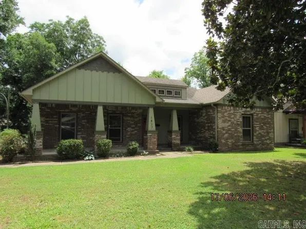 1827 Simms St, Conway, AR 72034