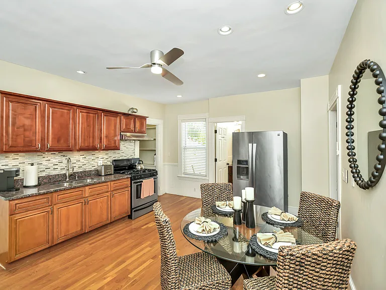 22 Arcadia St #1 — Photo 24