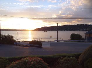 903 N 36th St, Renton, WA 98056