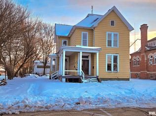 230 E Chestnut St, Canton, IL 61520