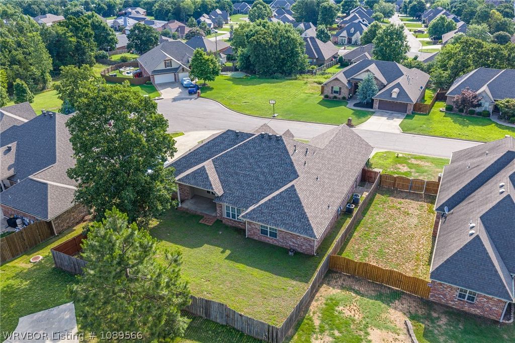 2117 Parkway Cir, Van Buren, AR - View 4
