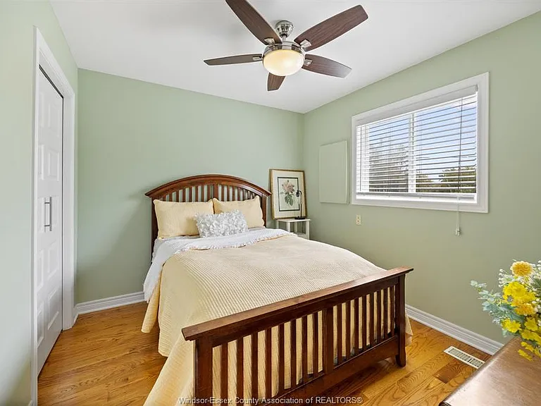 689 Ross Beach Rd — Photo 17