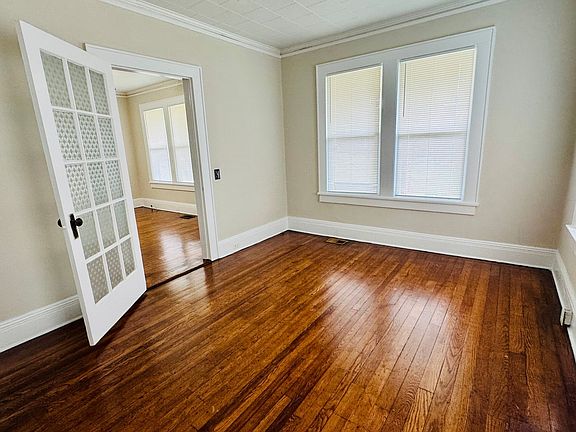 3rd image of 129 Kendrick Ct