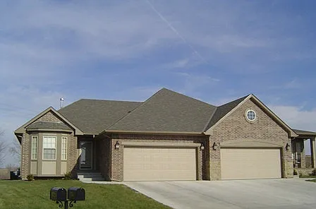 11713-11715 Summerfield