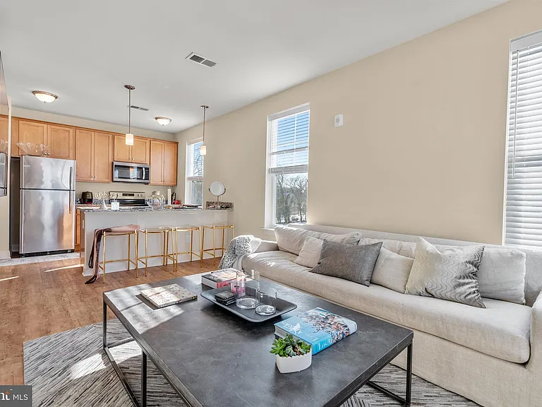 63 E Main St #309 — Photo 9