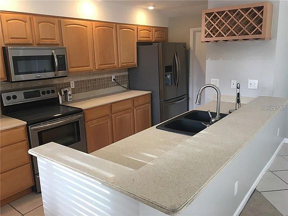 3rd image of 373 Foxcroft Dr E