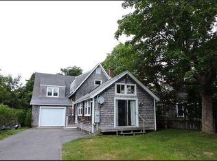 21 Millfield St, Falmouth, MA 02543