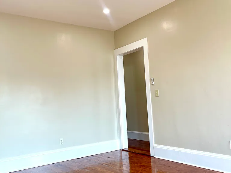 17 Erie St #3 — Photo 10