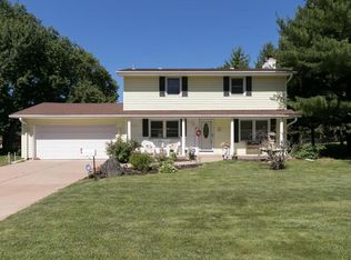 2021 Orkla Dr, Golden Valley, MN 55427