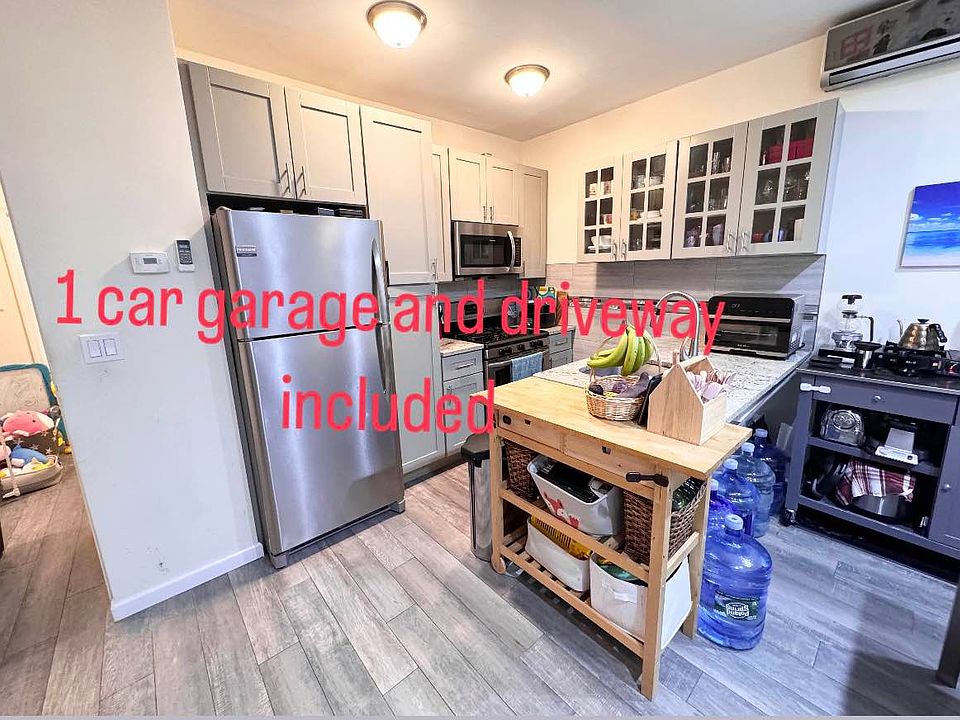 1st image of 2548 33rd St