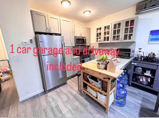 25-48 33rd St #2A, Astoria, NY 11102