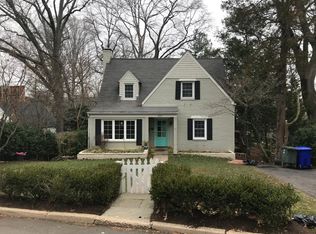 3841 N Chesterbrook Rd, Arlington, VA 22207