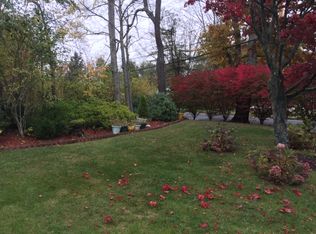 14 Fans Rock Rd, Hamden, CT 06518