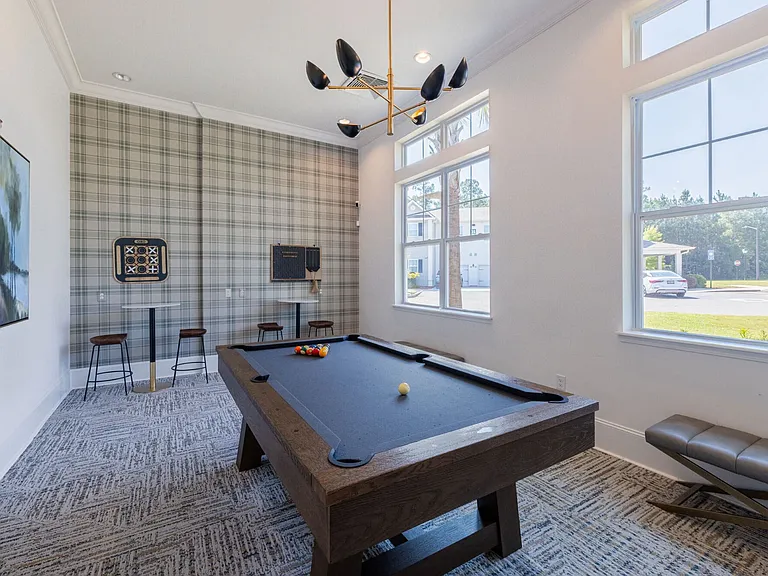 Basswood Landing Apartments — Photo 7