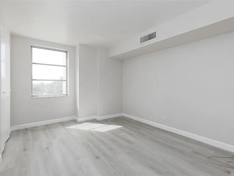 10355 Paradise Blvd #213 — Photo 32