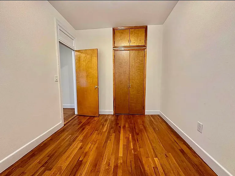 22 W 77th St #54 — Photo 6