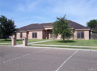 206 Beverly Hills Ln, Edinburg, TX 78542