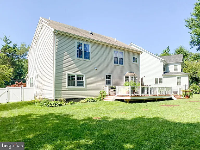 1947 Fay Pl — Photo 42