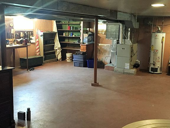 Basement corner look