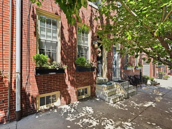 311 Fitzwater St, Philadelphia, PA 19147