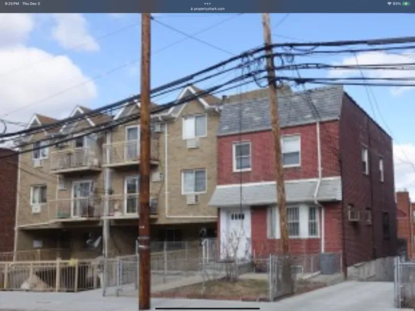 72-43 Calamus Avenue image 4 of 4