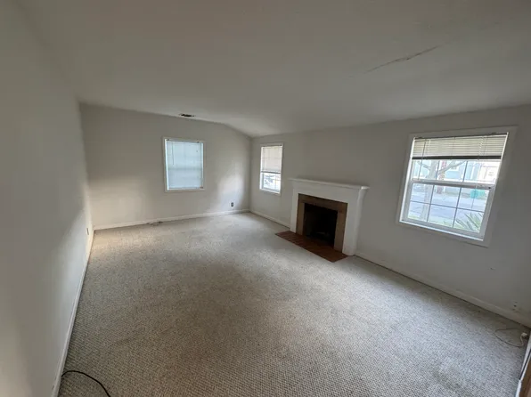 4601 V St, Sacramento, CA 95817