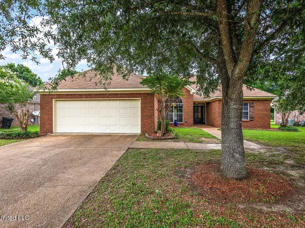 149 Creekside Dr, Canton, MS 39046