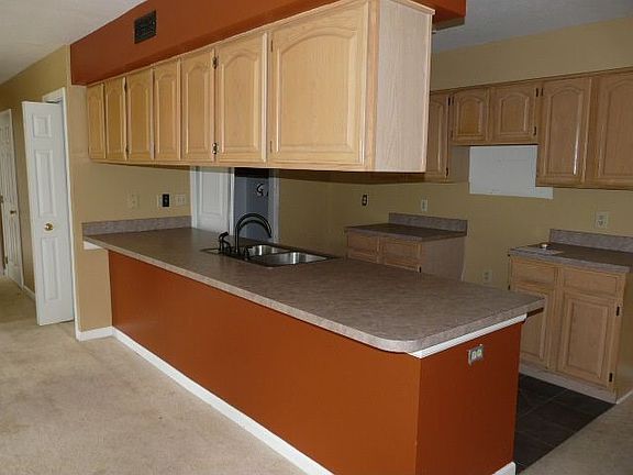4th image of 22679 Lenox Dr #G85
