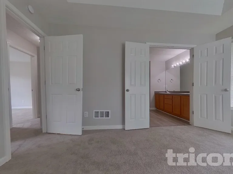 241 W Fork Way — Photo 7