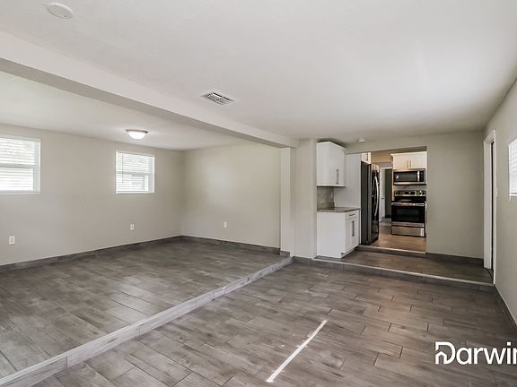 5th image of 1501 Neil St