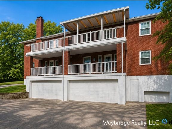 2nd image of 3518 Hazelwood Ave APT 4