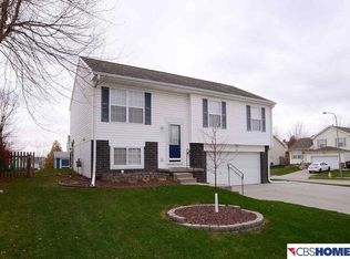 2711 Mesa St, Bellevue, NE 68123