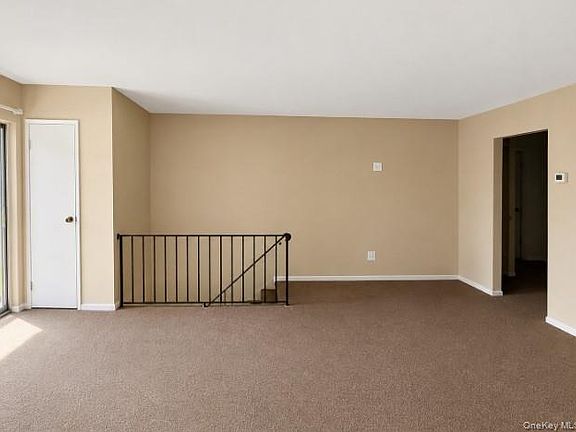5th image of 279 Artist Lake Drive
