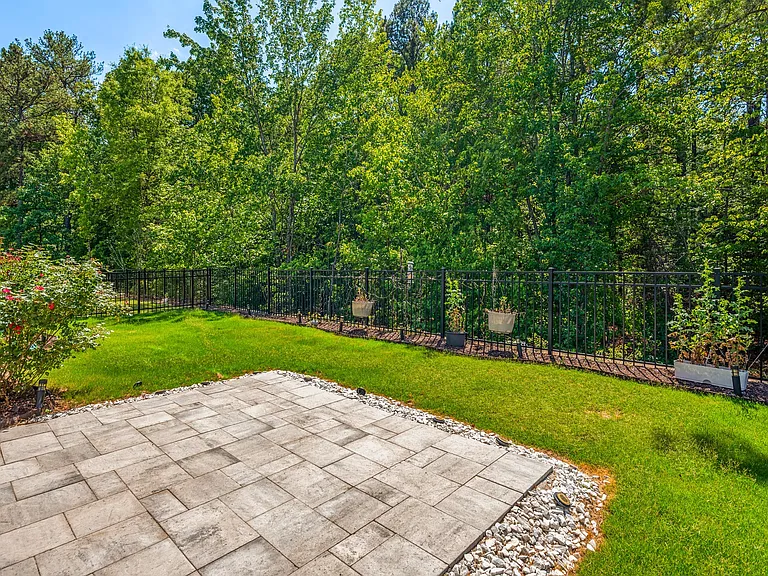 4008 Passenger Pl — Photo 21