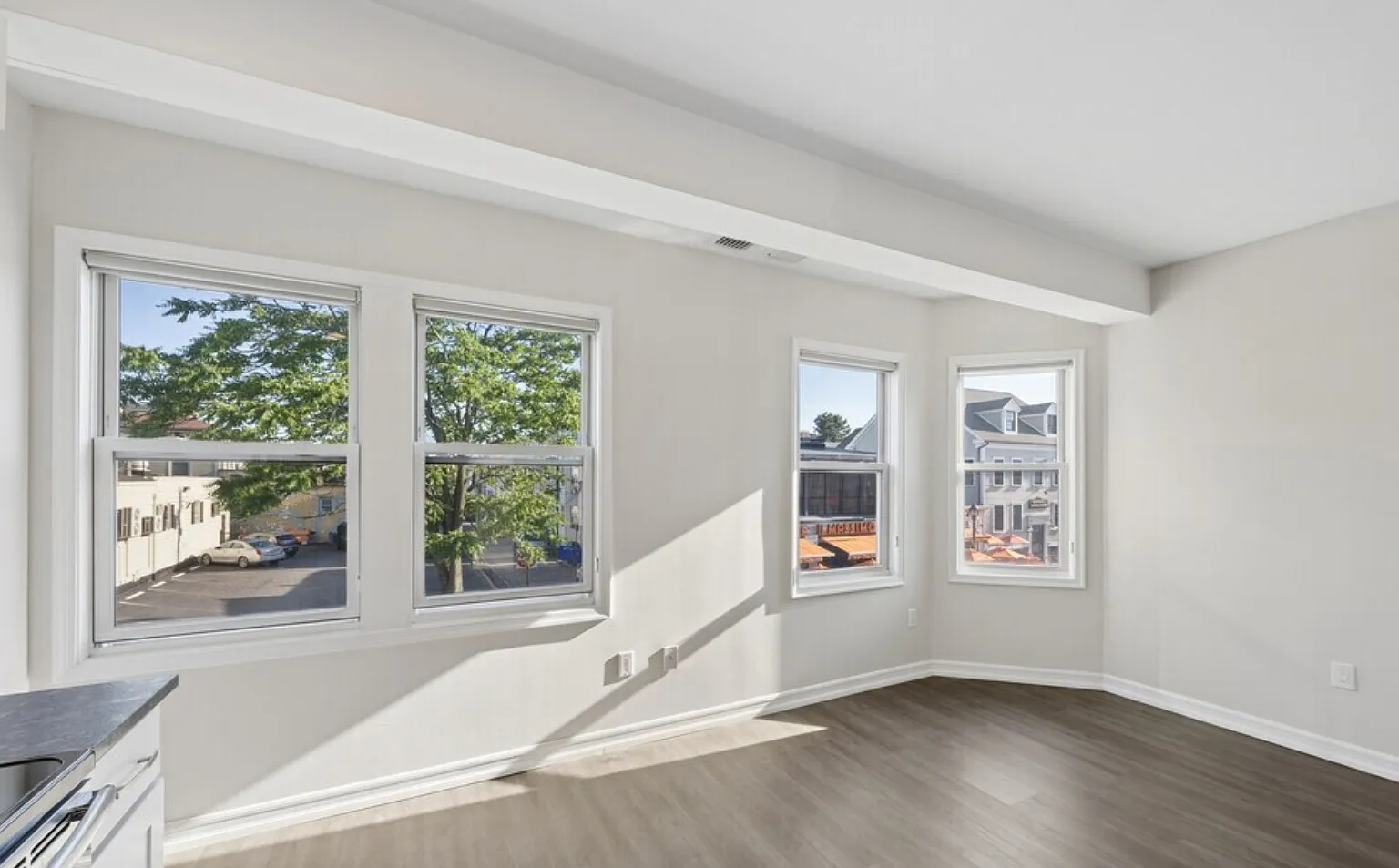 1 bed, 600 sqft, $1,950 — Photo 4