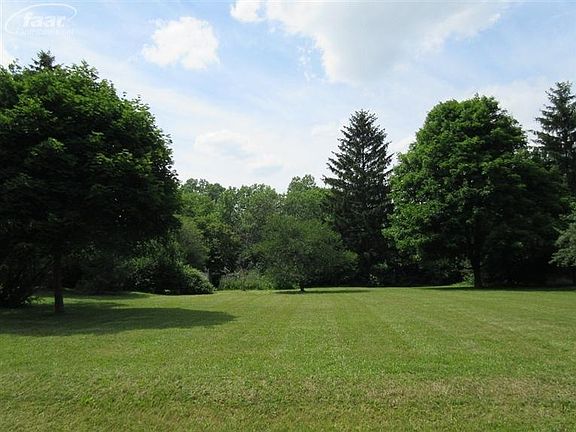 4th image of 6388 Dalton Dr