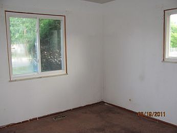 5th image of 2050 Sloan Ave