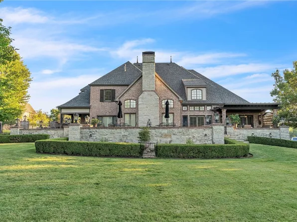 5498 Clear Creek Blvd, Fayetteville, AR 72704