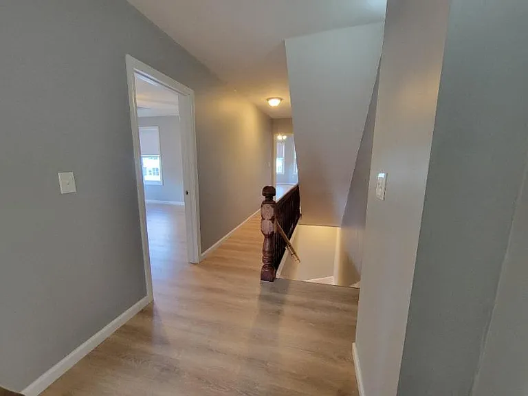 30 Beacon Ave — Photo 3
