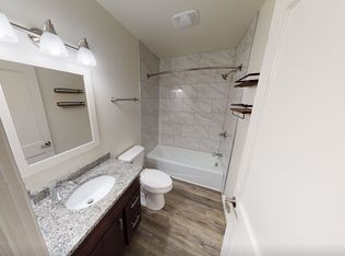 438 N Main St #A, Oshkosh, WI 54901