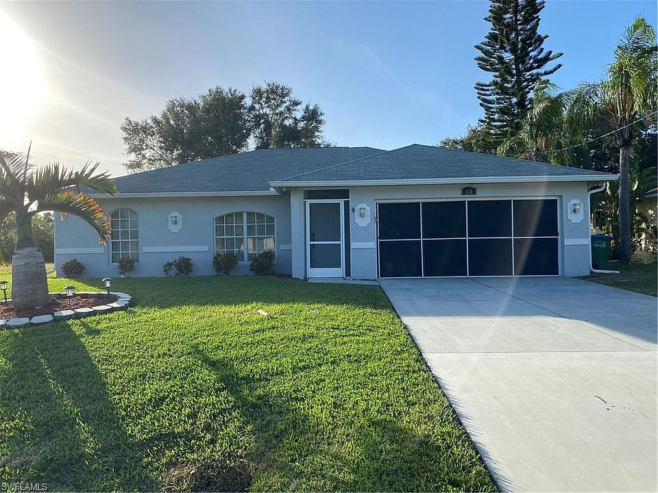 1st image of 528 SE 8th Pl