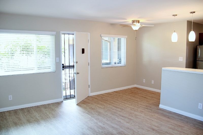 2nd image of 4115 Arizona St