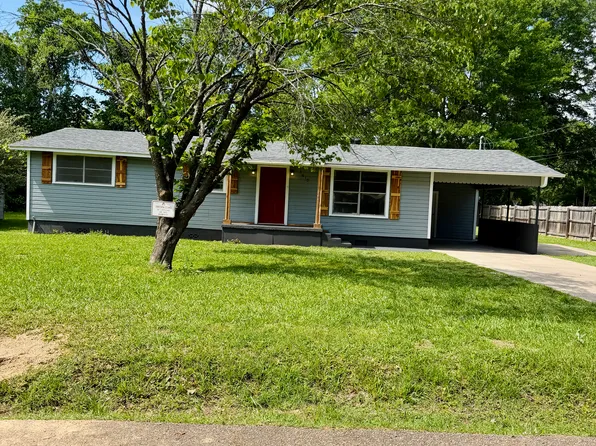 3610 Davis St, Texarkana, TX 75501